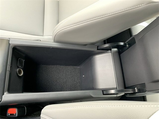 Used 2025 Toyota Camry SE image 26