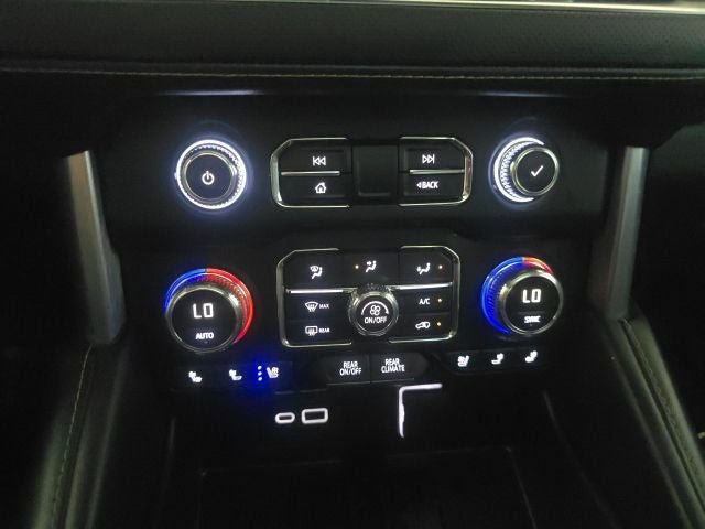 Used 2021 GMC Yukon XL SLT w/ SLT Premium Package AWD/4WD image 28