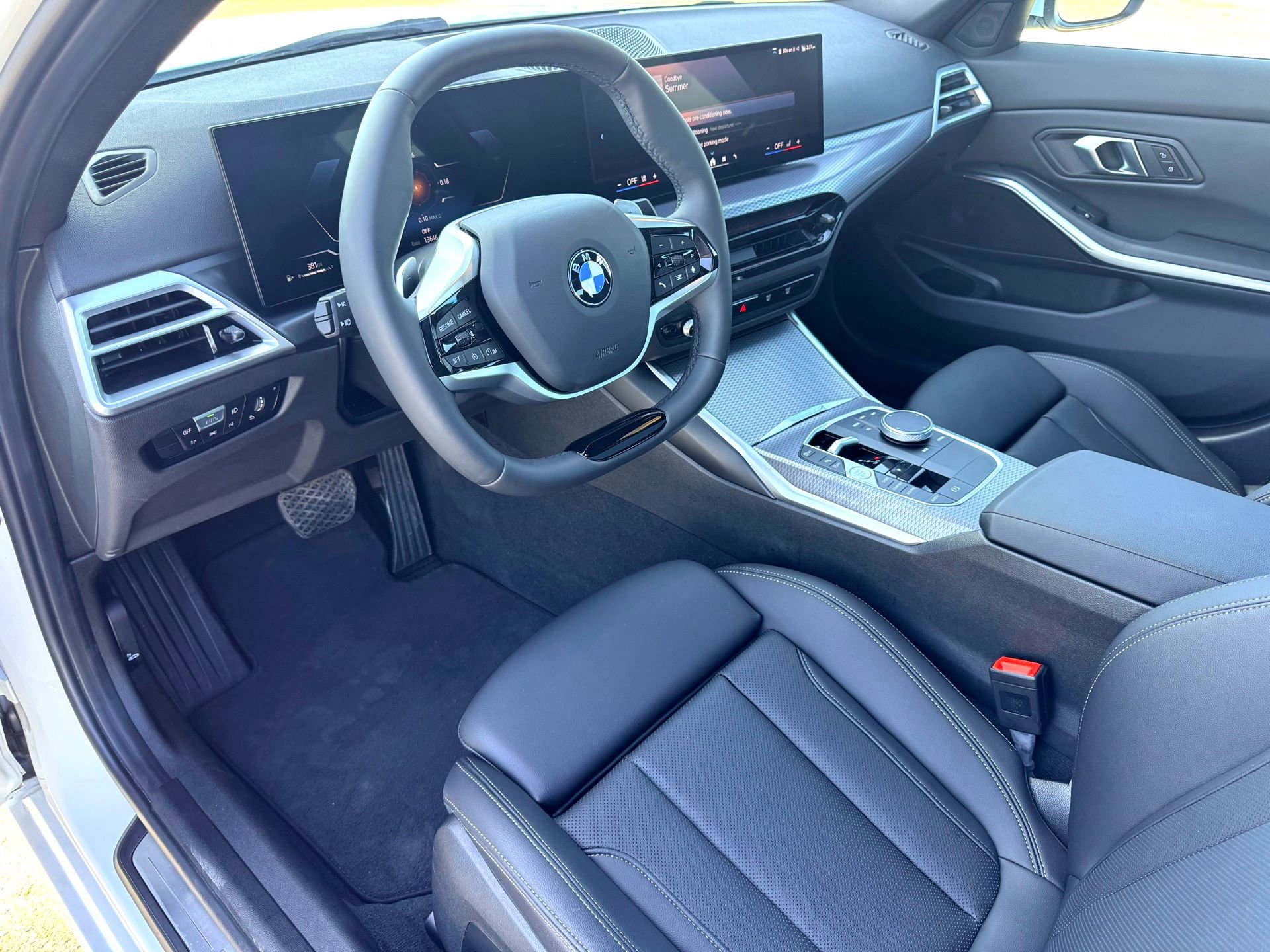 Used 2026 BMW 330i xDrive Sedan AWD/4WD image 11