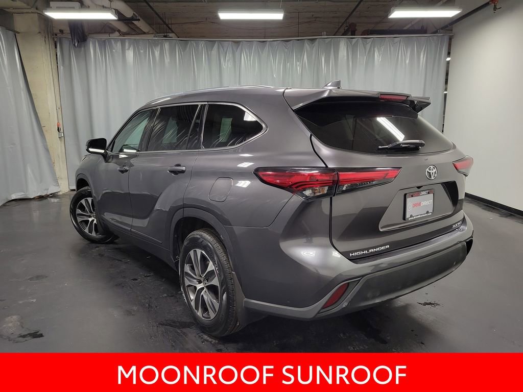 Used 2021 Toyota Highlander XLE image 6