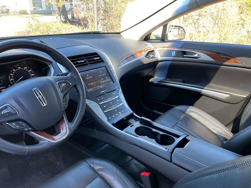 Used 2013 Lincoln MKZ image 62