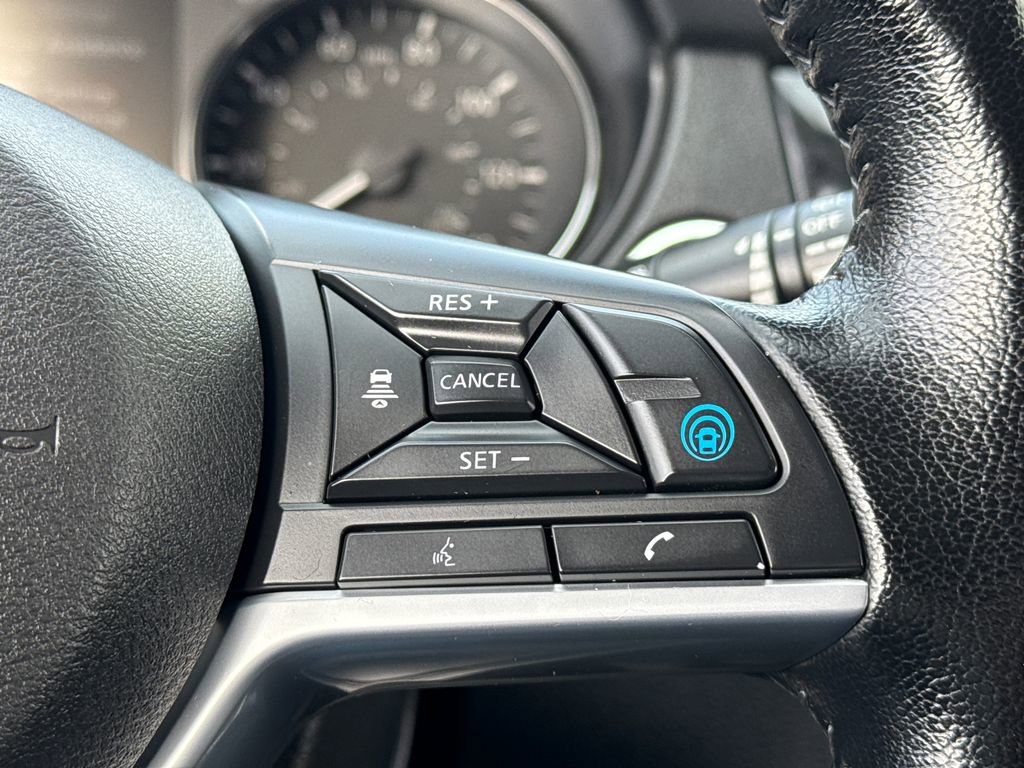 Used 2022 Nissan Rogue Sport SL image 28