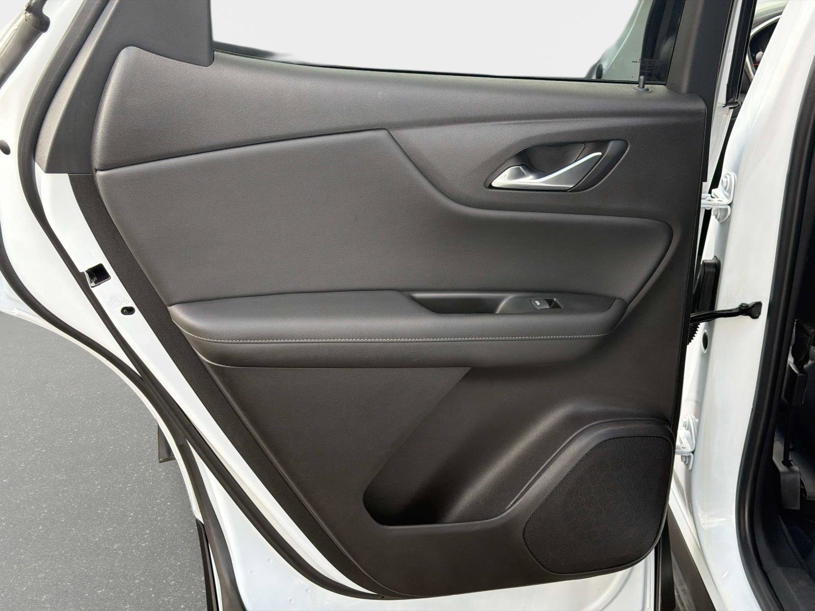 Used 2020 Chevrolet Blazer LT FWD image 12