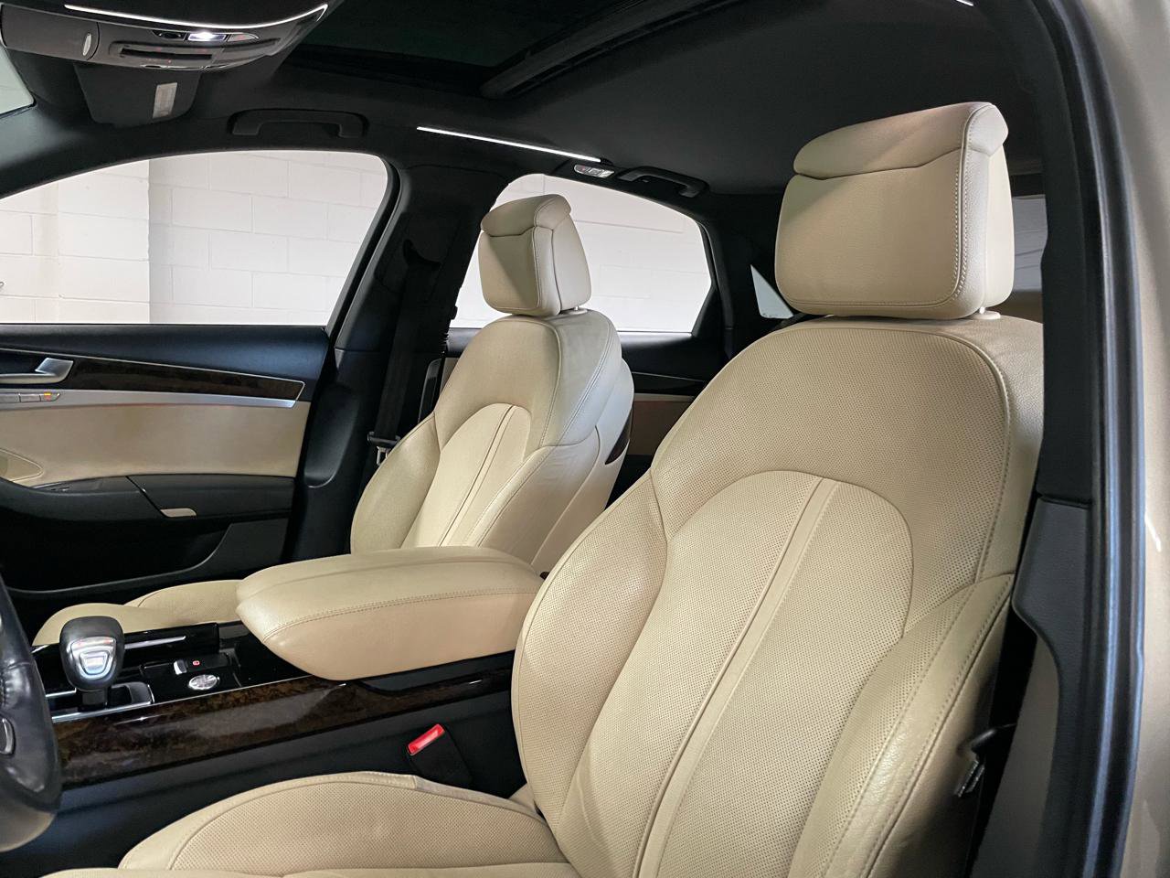 Used 2011 Audi A8 4.2 image 11