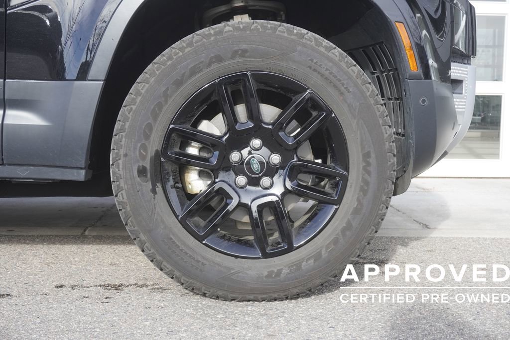 Used 2025 Land Rover Defender 110 S image 35