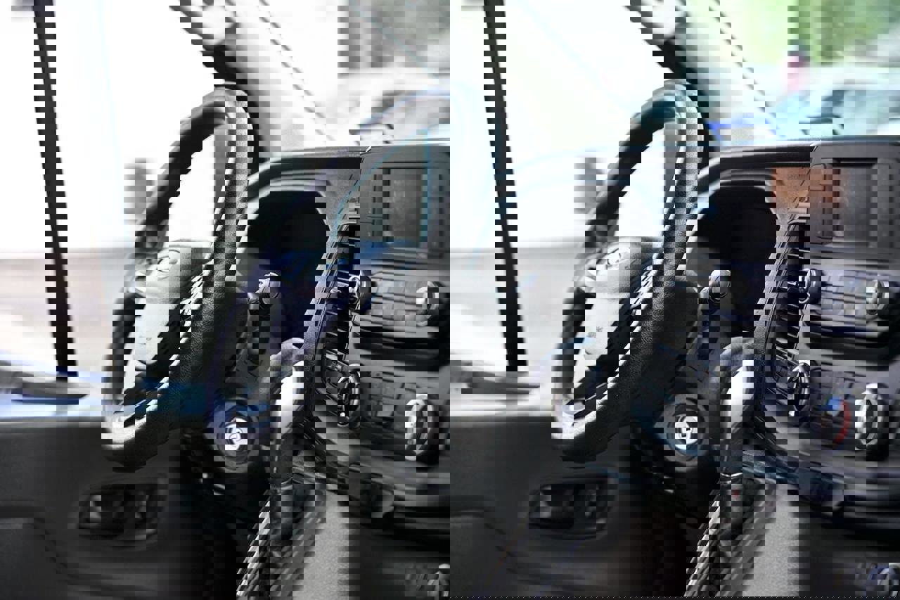 Used 2020 Ford Transit 250 148 High Roof Extended image 11