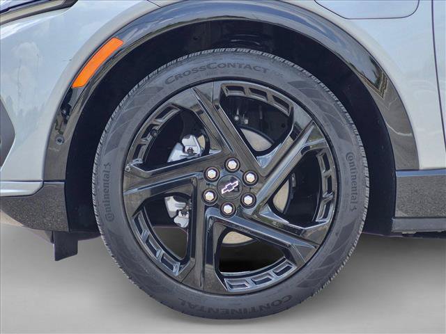 Used 2024 Chevrolet Equinox EV RS FWD image 24