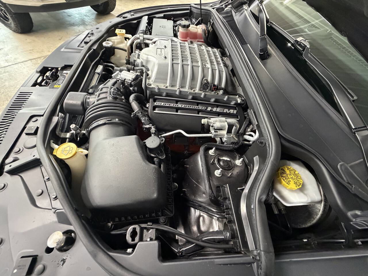 Used 2021 Dodge Durango SRT Hellcat w/ Technology Group AWD/4WD image 11