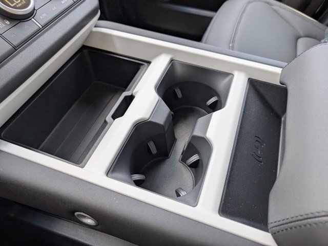 New 2025 Land Rover Defender 110 S image 18