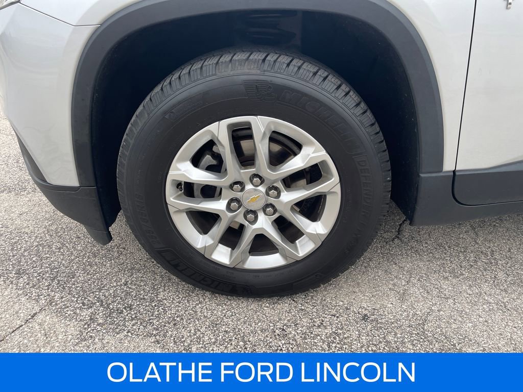 Used 2019 Chevrolet Traverse LS FWD image 26