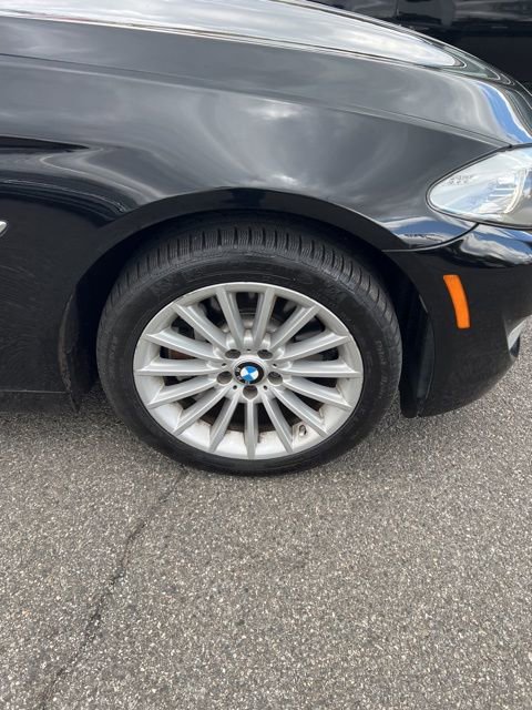 Used 2012 BMW 535i xDrive Sedan AWD/4WD image 3