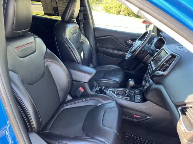 Used 2019 Jeep Cherokee Trailhawk w/ Comfort/Convenience Group AWD/4WD image 20
