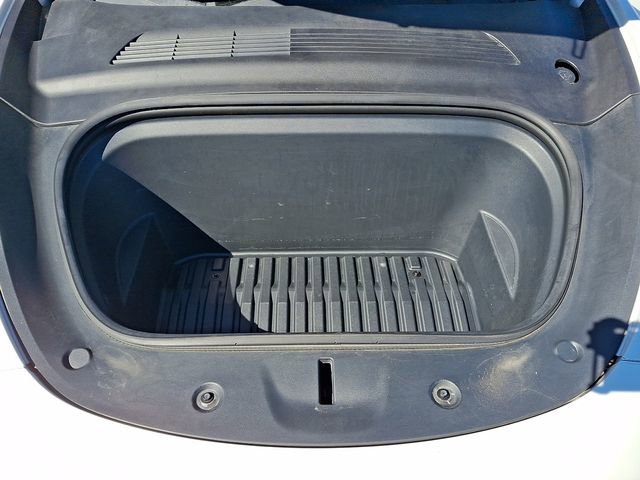 Used 2020 Tesla Model Y Long Range image 36