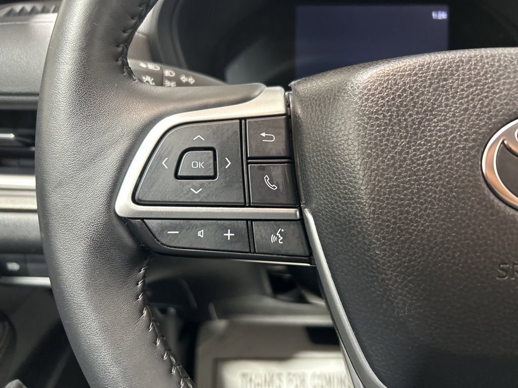 Used 2025 Toyota Grand Highlander AWD image 23