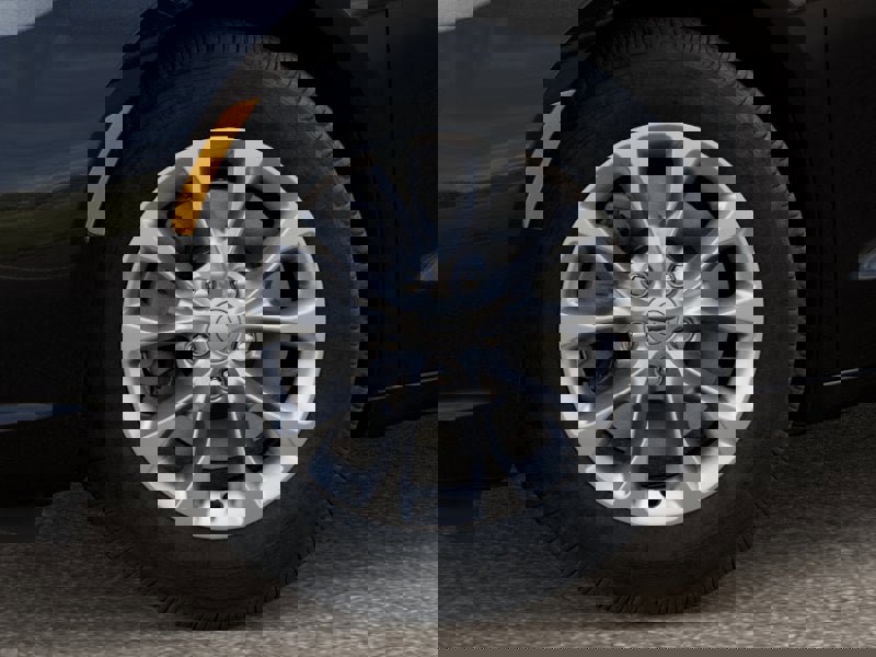 New 2026 Chrysler Pacifica Select image 4