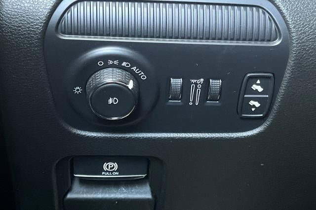 Used 2024 Jeep Grand Wagoneer L 4WD image 40