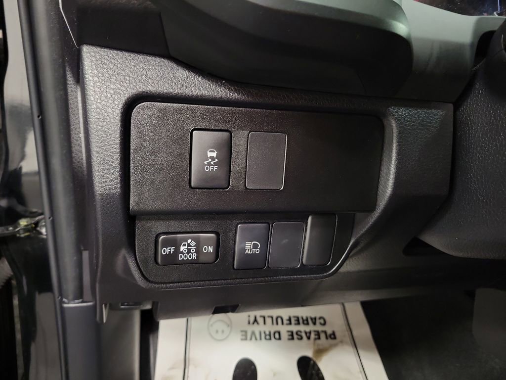 Used 2022 Toyota Tacoma SR image 20