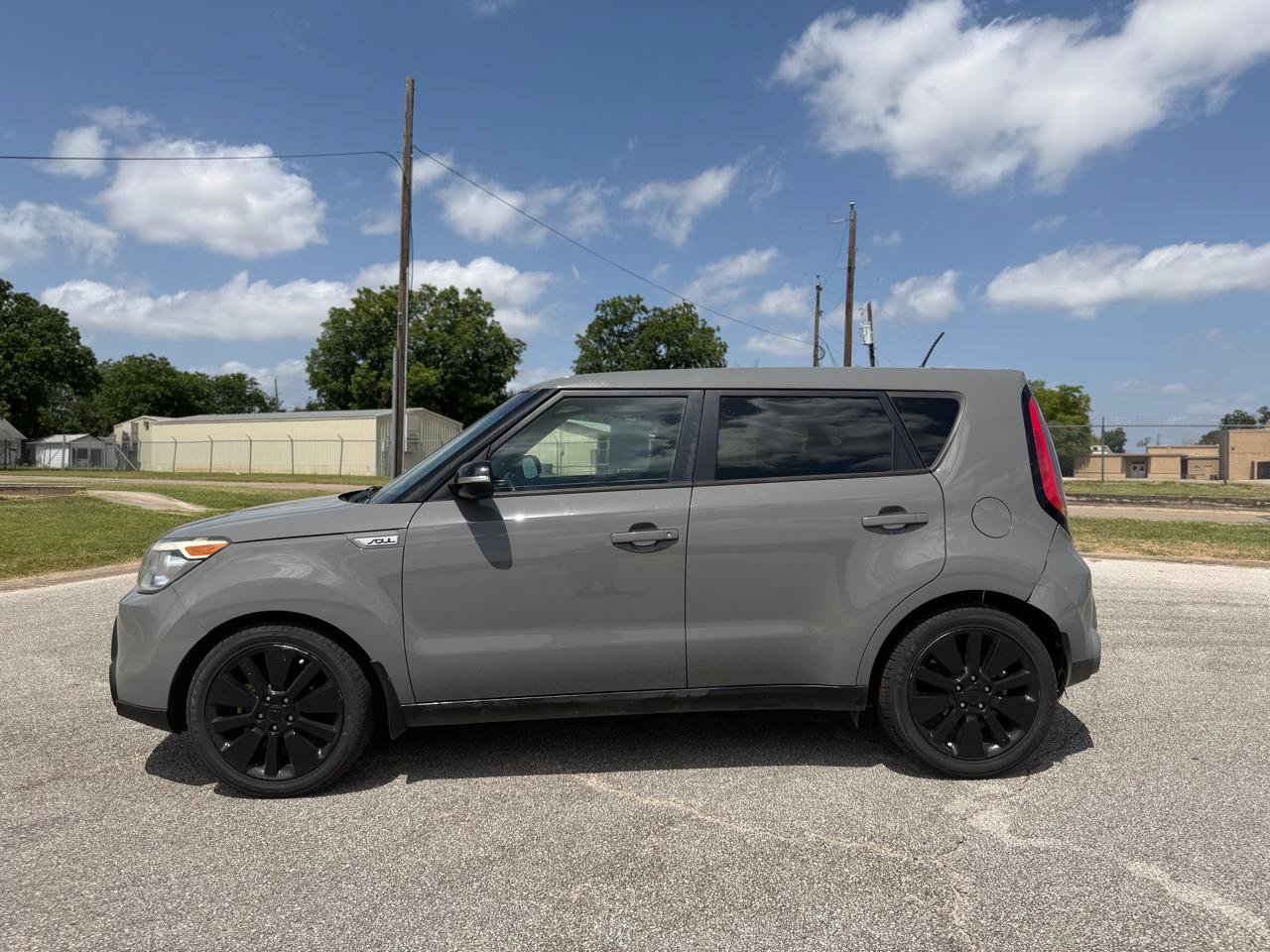 Used 2015 Kia Soul ! w/ Sun & Sound Package FWD image 6