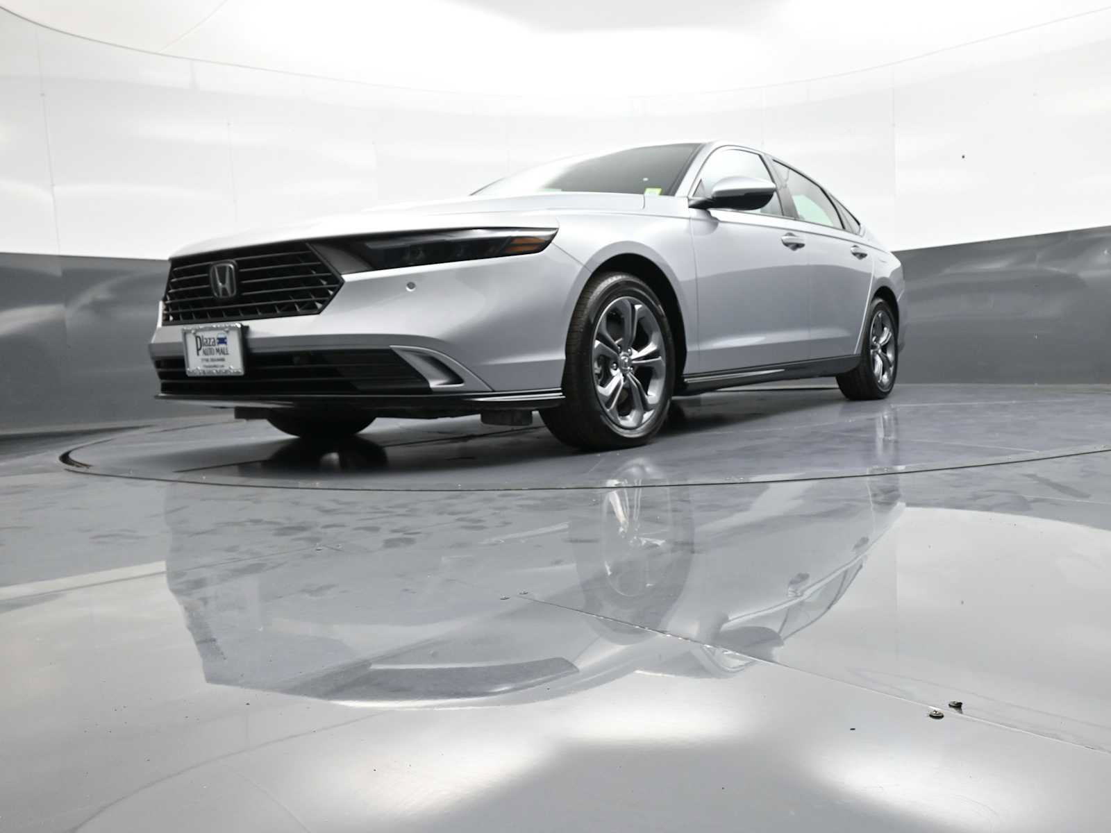 Used 2025 Honda Accord EX-L image 25