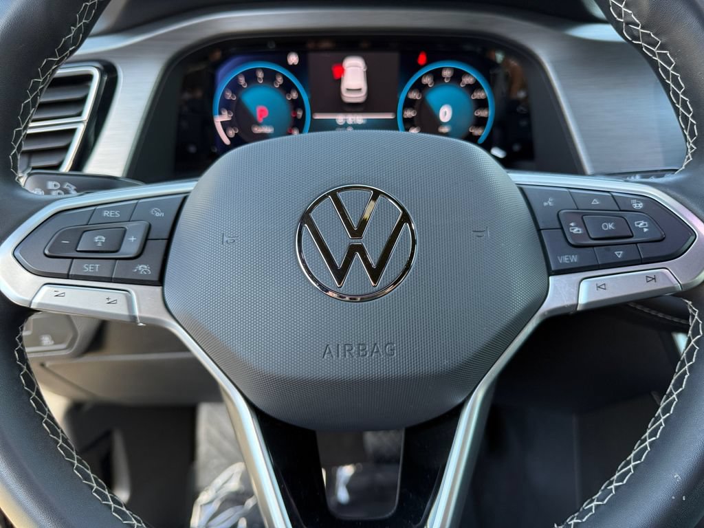 Used 2024 Volkswagen Atlas Cross Sport SE AWD/4WD image 19