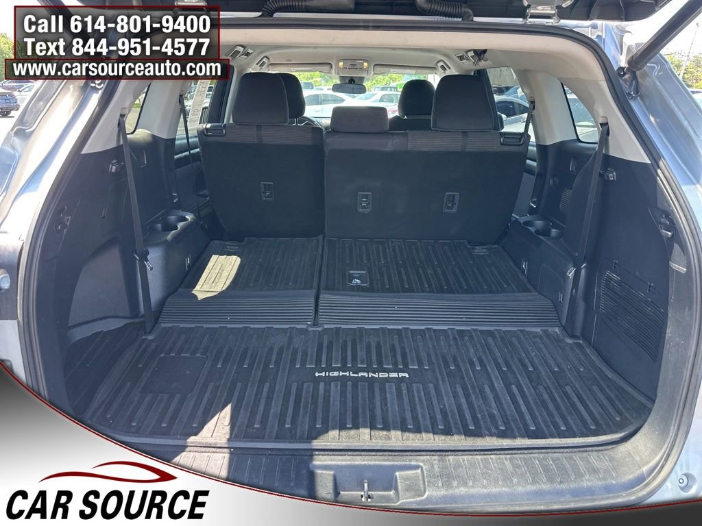 Used 2020 Toyota Highlander LE AWD/4WD image 7