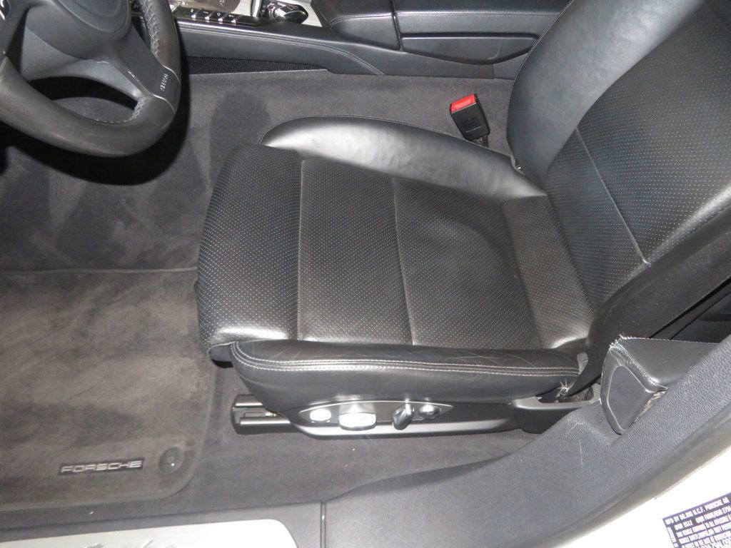 Used 2010 Porsche Panamera Turbo image 19