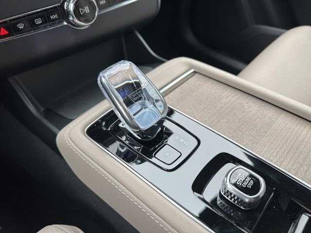 New 2026 Volvo XC90 B6 Ultra w/ Lounge Package image 14