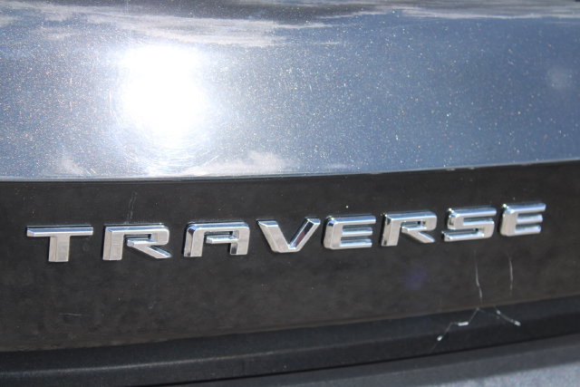 Used 2026 Chevrolet Traverse LT FWD image 5