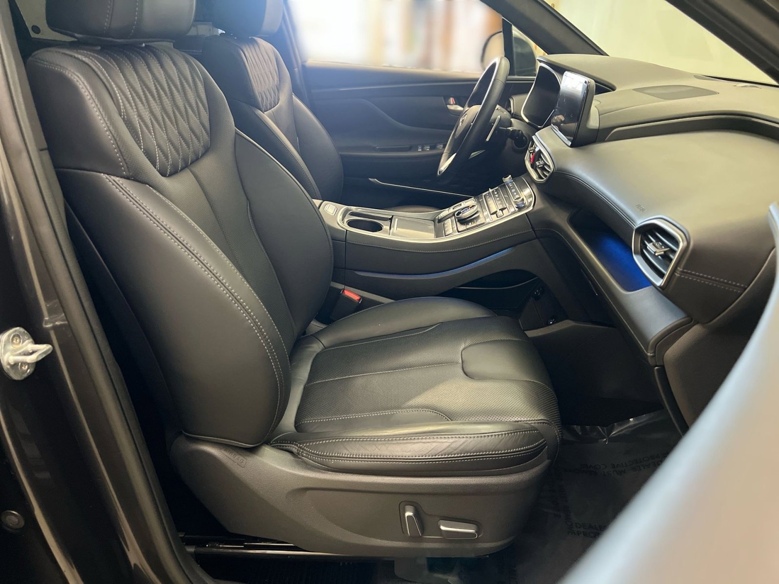 Used 2022 Hyundai Santa Fe Calligraphy image 25