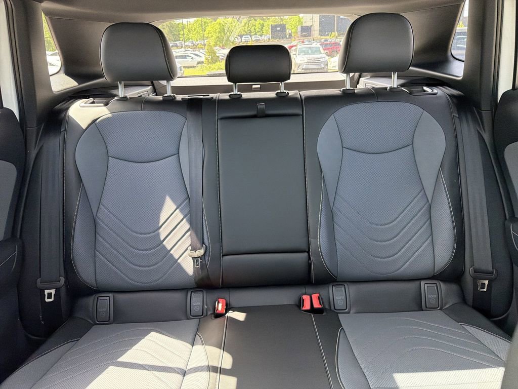 New 2026 Volkswagen Tiguan SE R-Line FWD image 29
