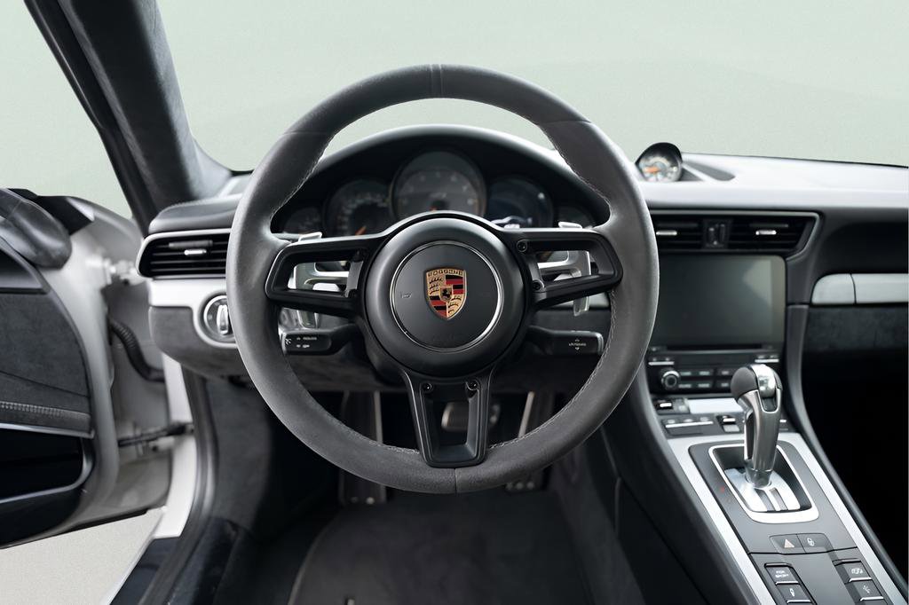 Used 2018 Porsche 911 GT3 image 27