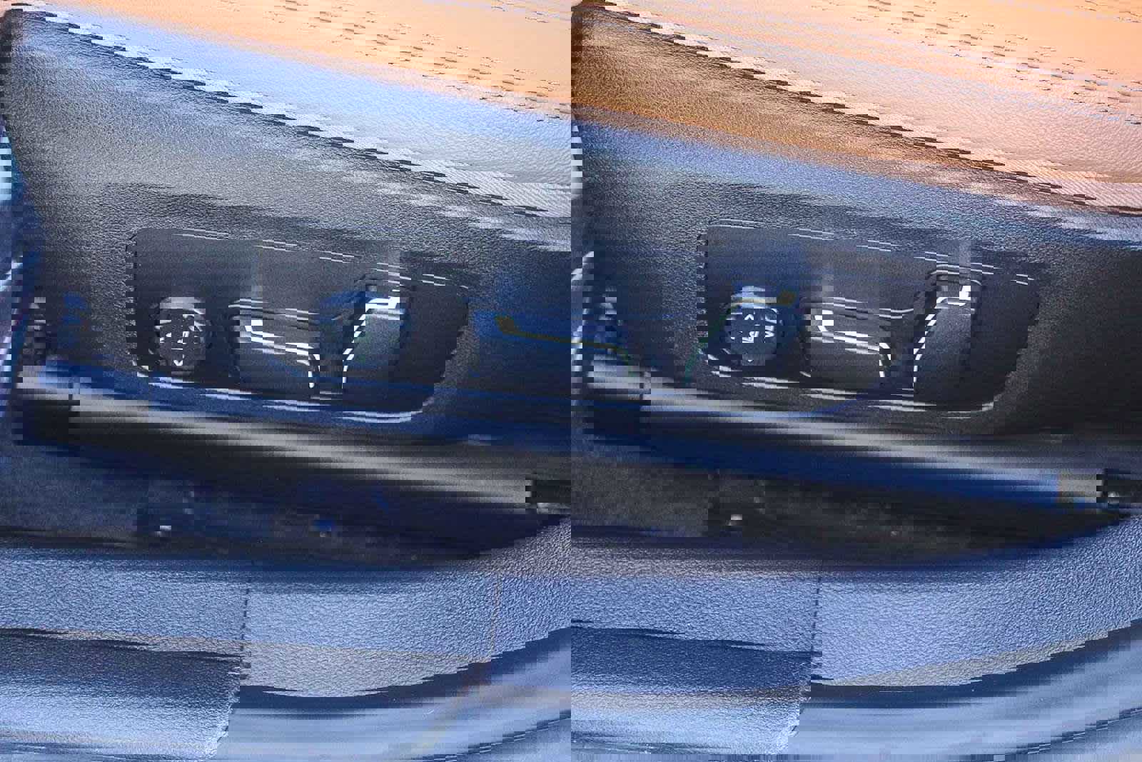 Certified 2025 BMW 330i Sedan w/ Premium Package image 21