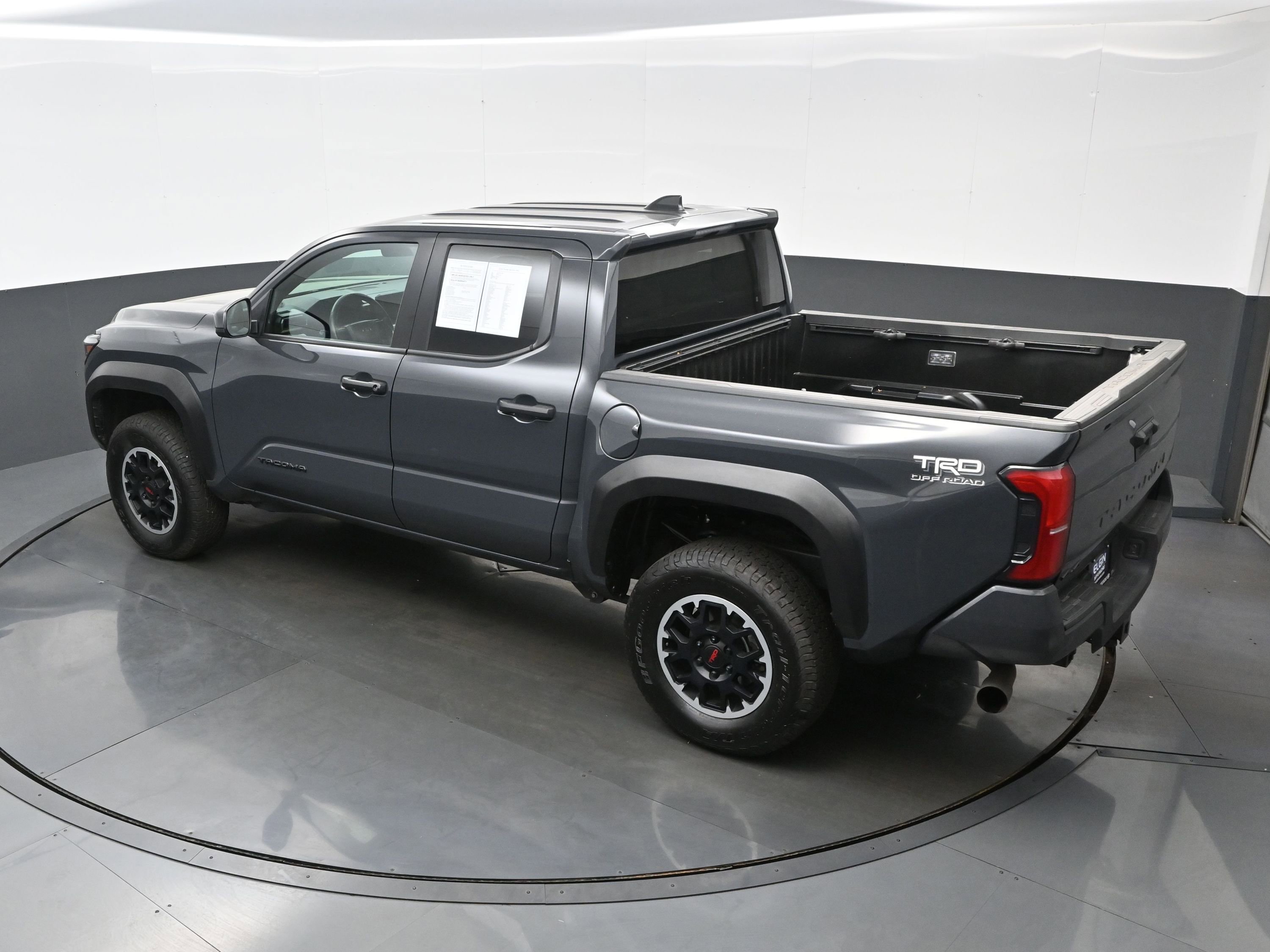 Used 2024 Toyota Tacoma TRD Off-Road image 36