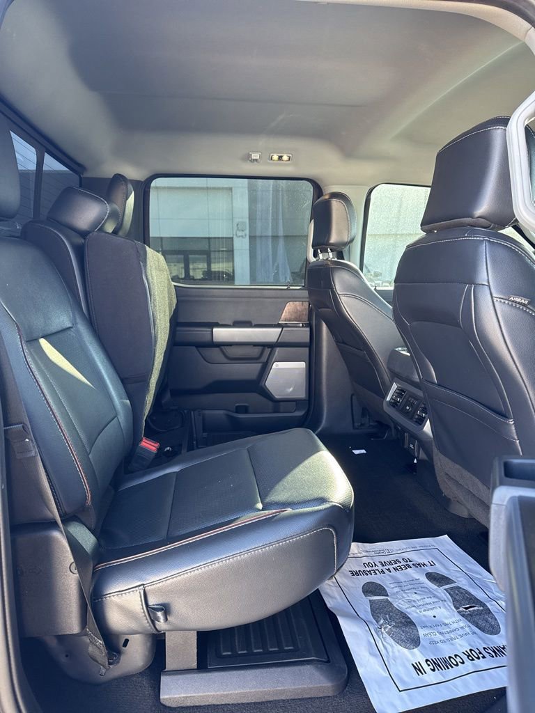 Used 2023 Ford F250 Lariat w/ Sport Appearance Package AWD/4WD image 12