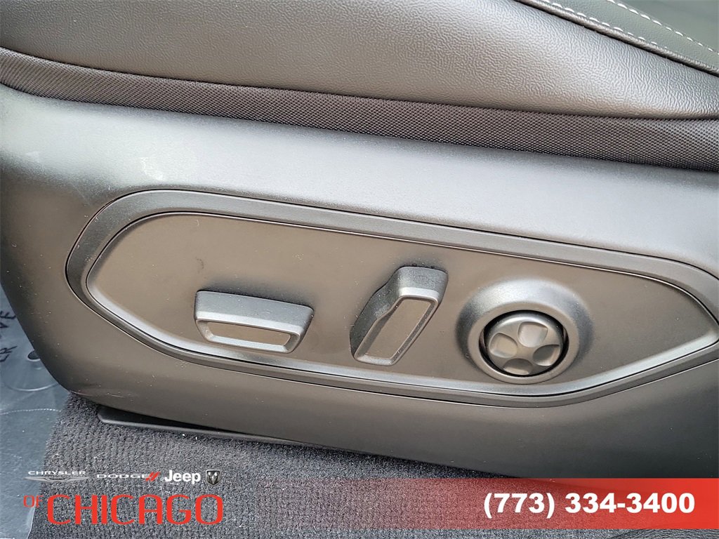 New 2026 Jeep Grand Cherokee Limited w/ Limited Altitude Package image 19