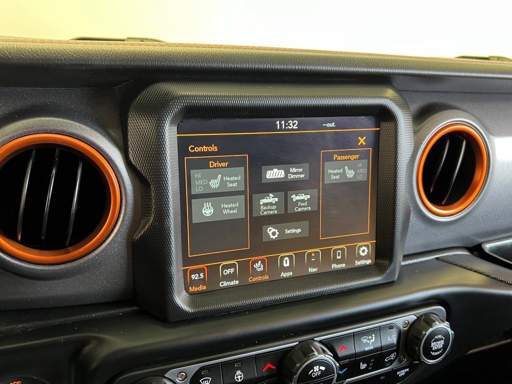 Certified 2022 Jeep Gladiator Mojave w/ LED Lighting Group image 33