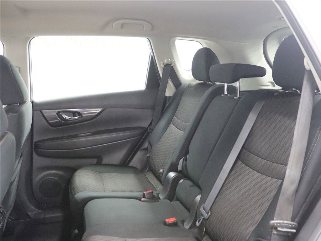 Used 2018 Nissan Rogue S AWD/4WD image 11