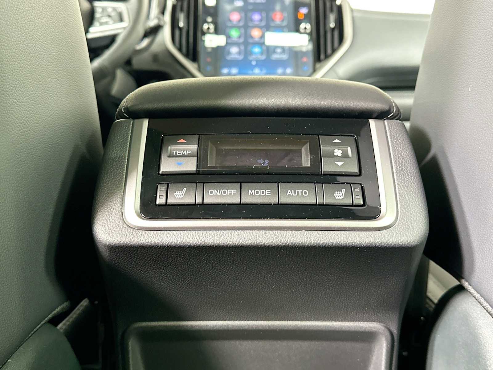New 2025 Subaru Ascent Limited image 24