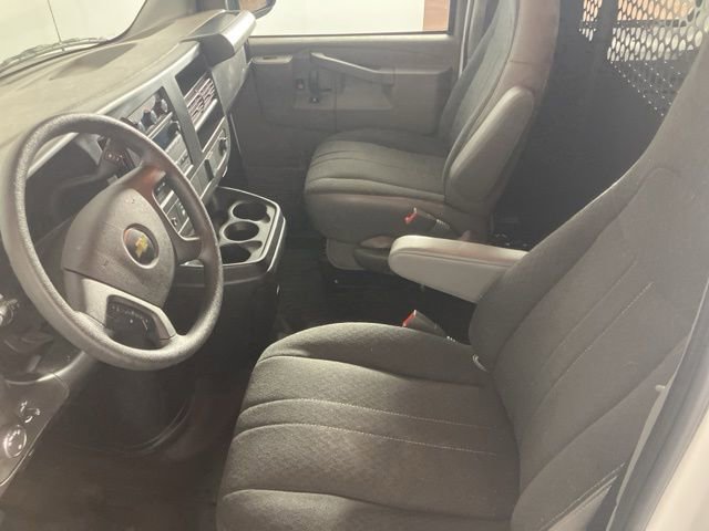 Used 2024 Chevrolet Express 2500 w/ Driver Convenience Package image 18