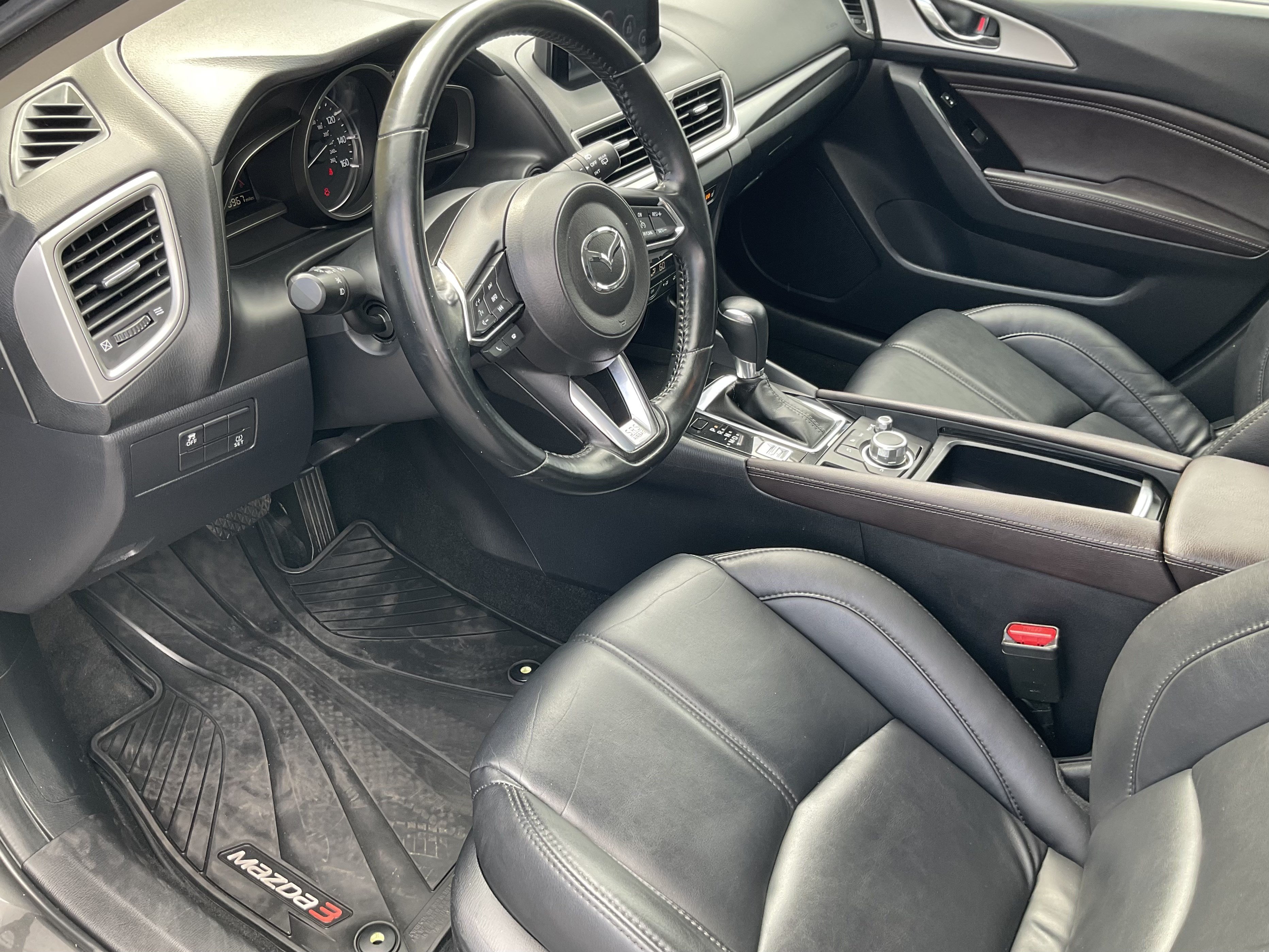 Used 2018 MAZDA MAZDA3 Touring FWD image 25