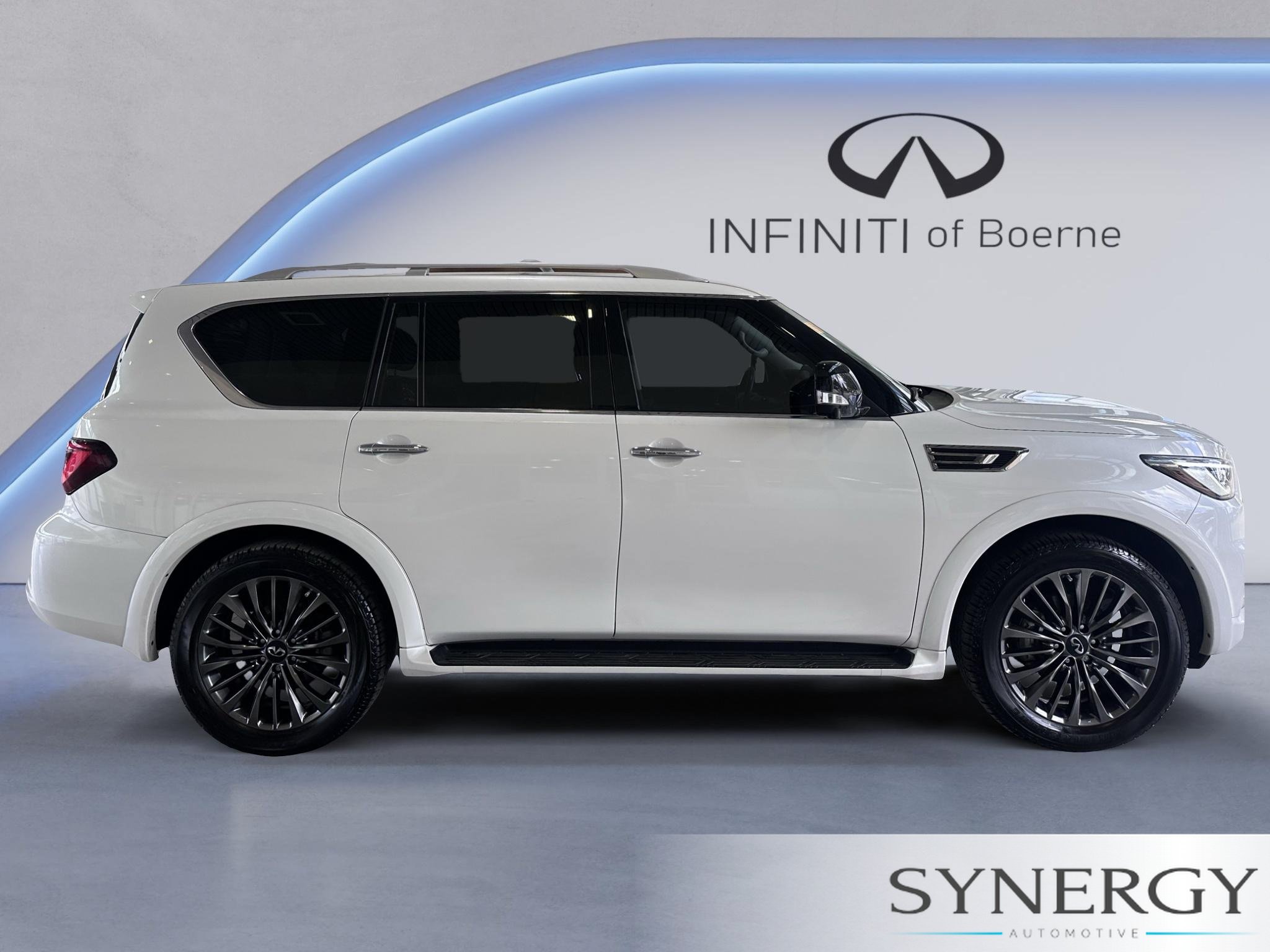 Certified 2023 INFINITI QX80 Premium Select w/ Cargo Package RWD image 5