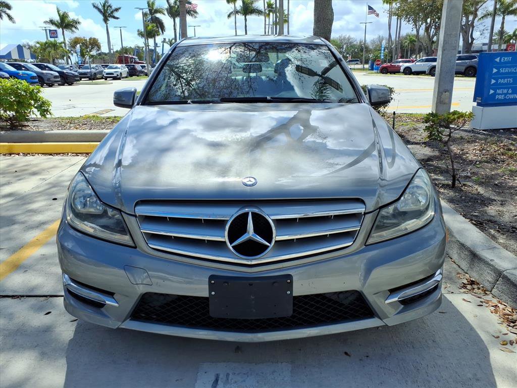 Used 2013 Mercedes-Benz C 300 4MATIC Sedan image 4