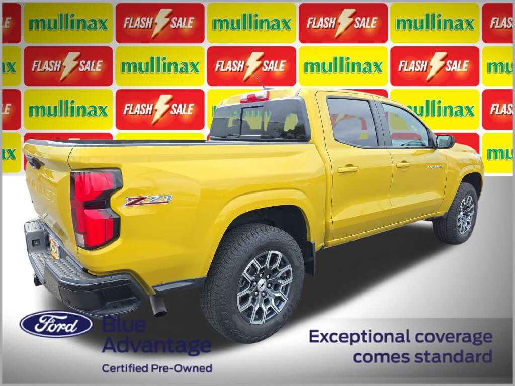 Used 2023 Chevrolet Colorado Z71 w/ Z71 Convenience Package 2 AWD/4WD image 3