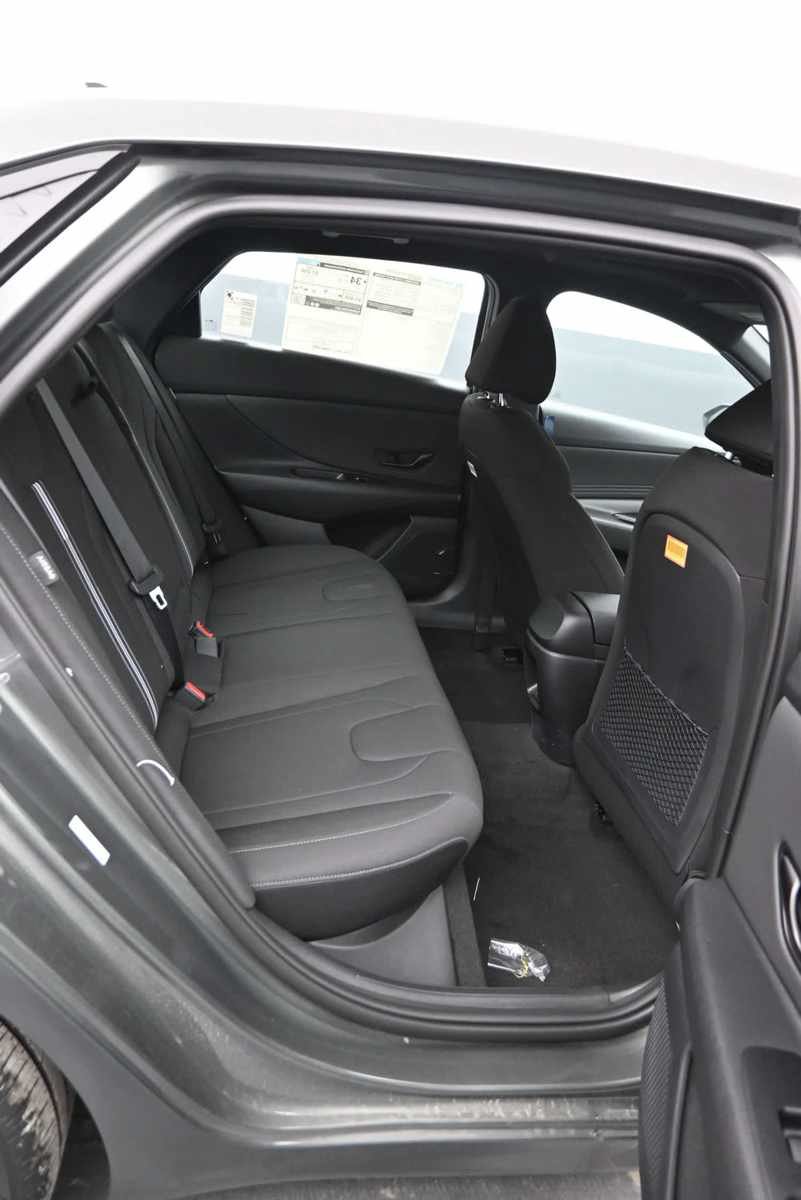 New 2026 Hyundai Elantra SEL Sport Premium FWD image 12