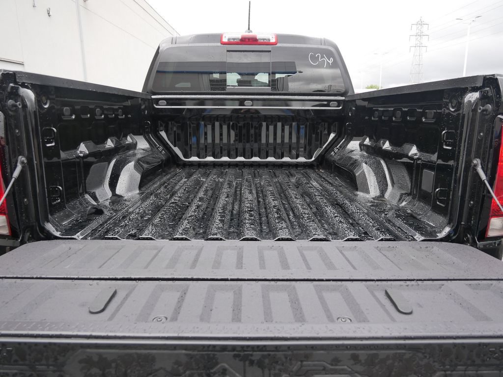 New 2026 Chevrolet Colorado W/T w/ WT Custom Package AWD/4WD image 9