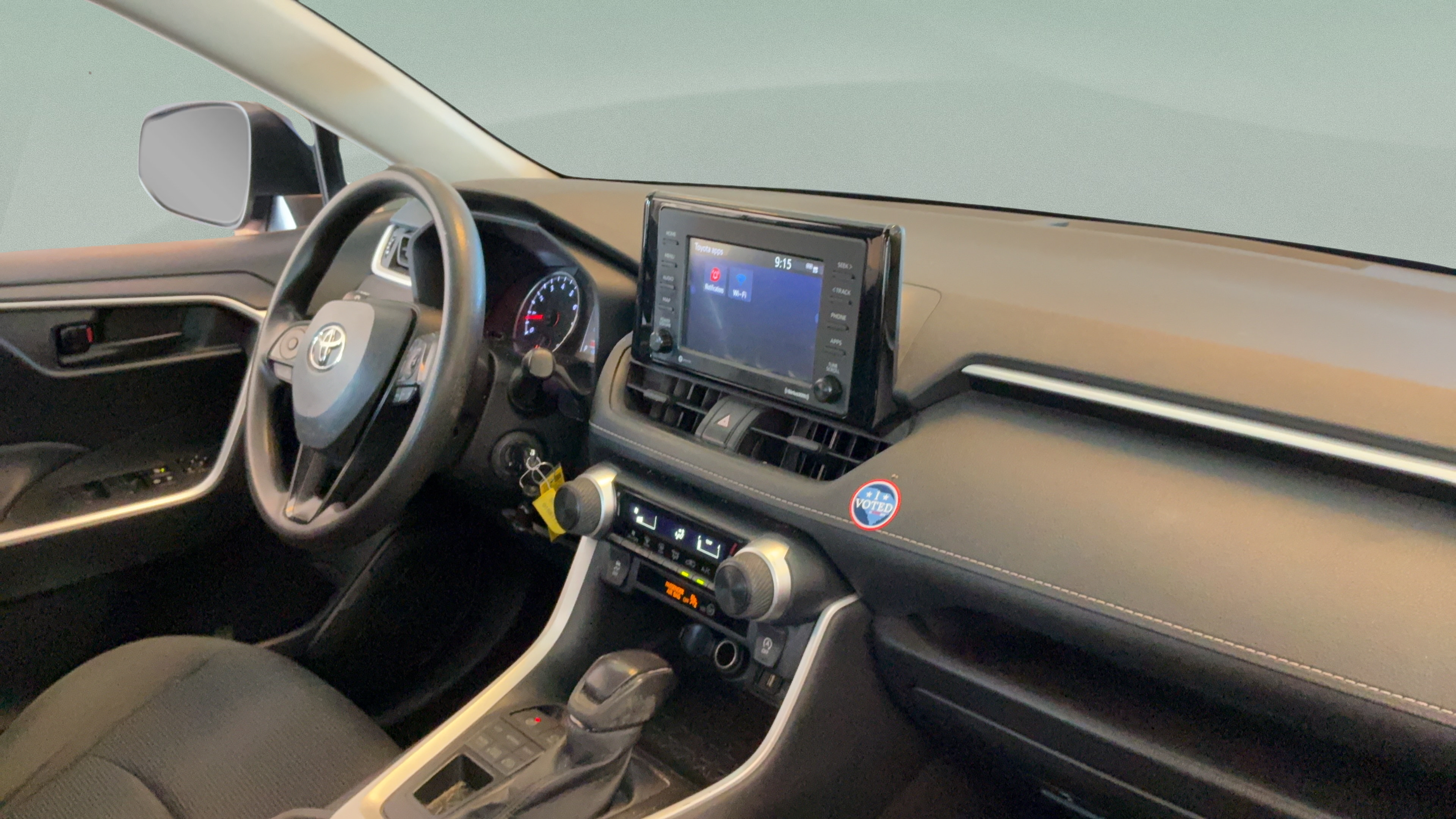 Used 2022 Toyota RAV4 LE AWD/4WD image 39
