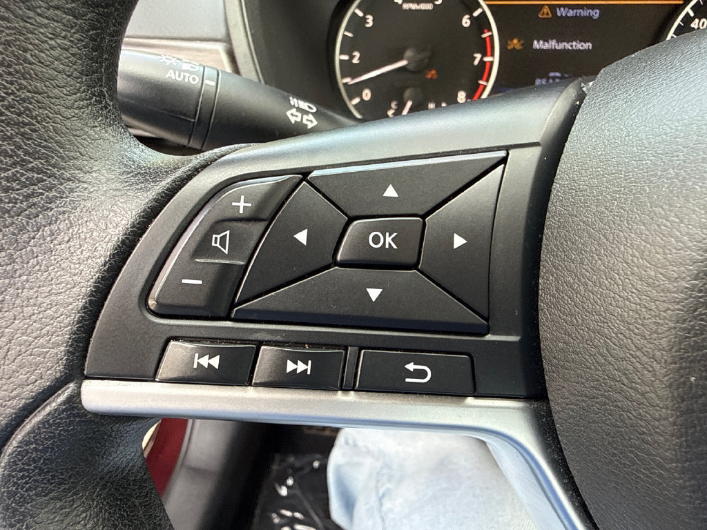 Used 2024 Nissan Altima 2.5 SV FWD image 30