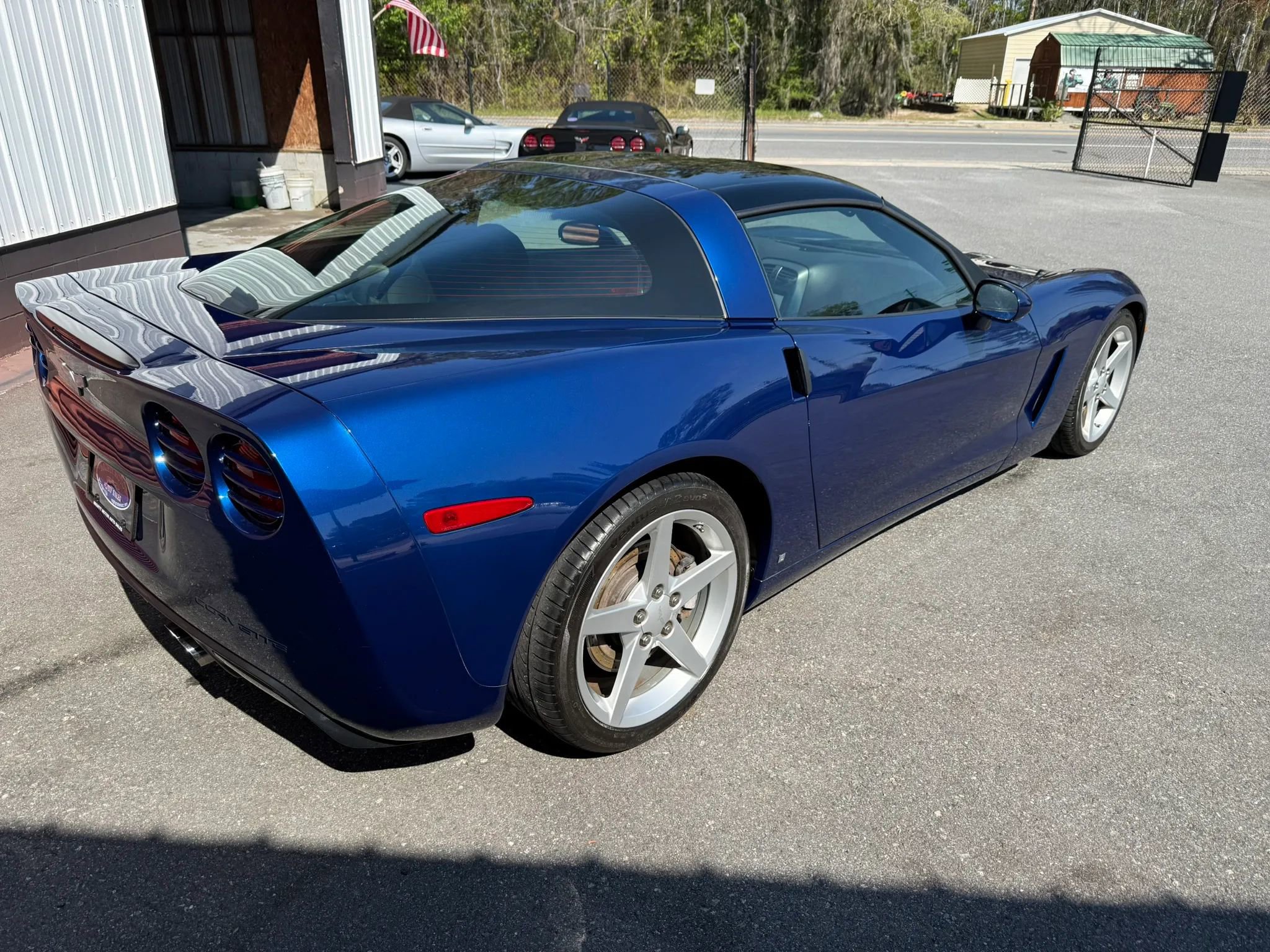 Used 2007 Chevrolet Corvette Coupe w/ Performance Package image 8