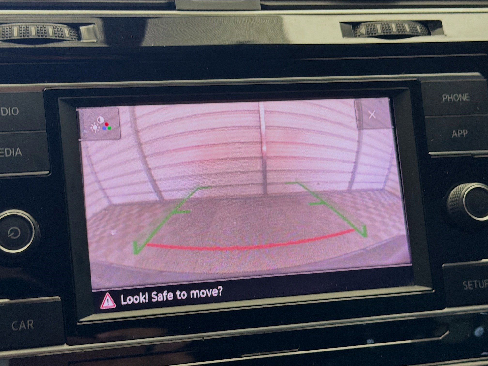 Used 2019 Volkswagen Golf 4-Door FWD image 16