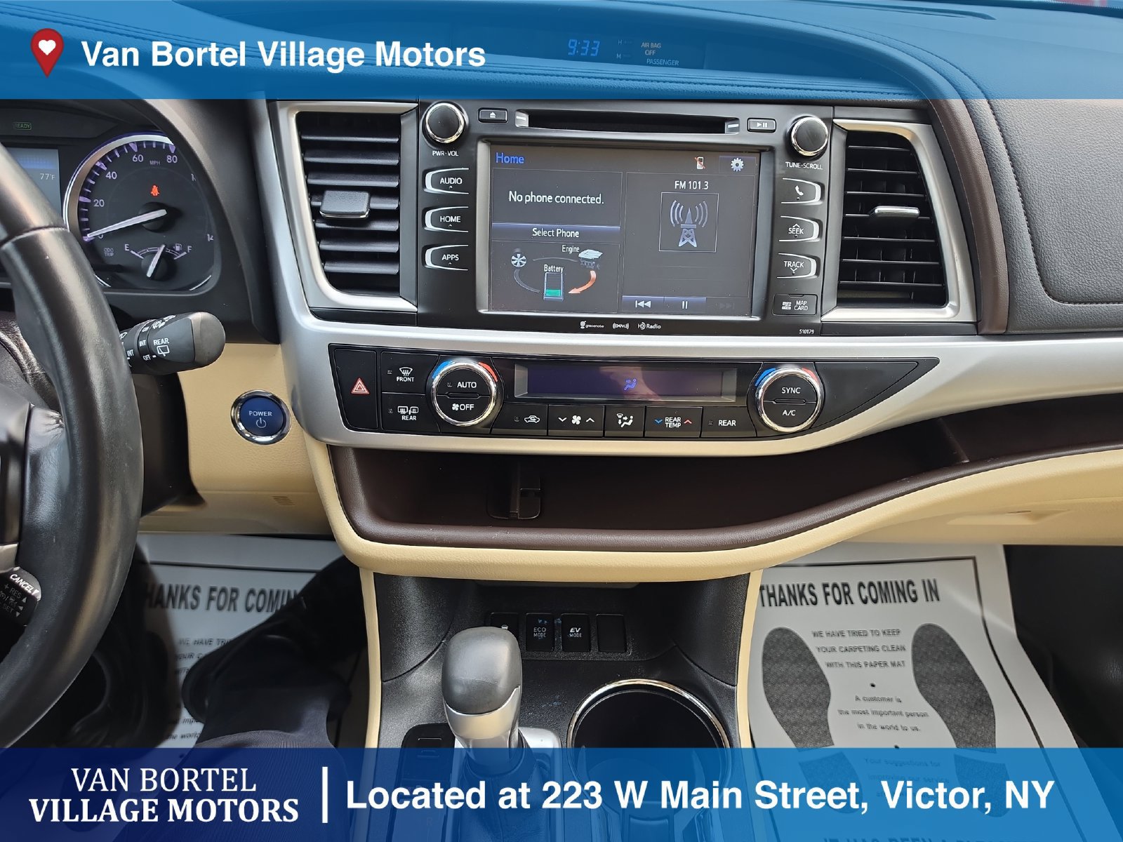 Used 2017 Toyota Highlander XLE AWD/4WD image 18